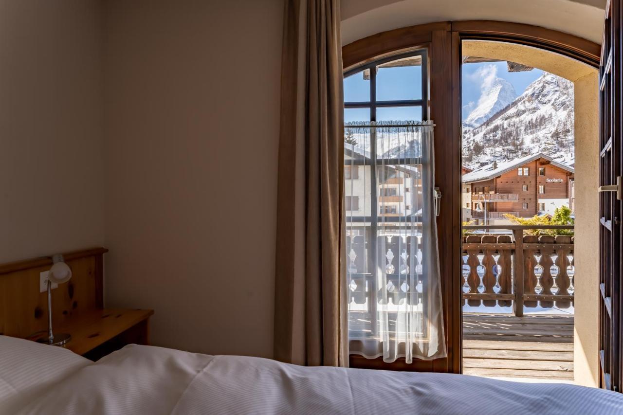 Haus Zer Weidu Leilighet Zermatt Eksteriør bilde