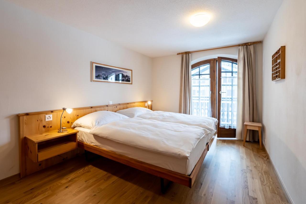 Haus Zer Weidu Leilighet Zermatt Eksteriør bilde